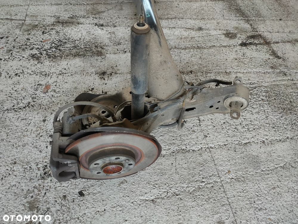 BELKA ZAWIESZENIA TYŁ OPEL GRANDLAND X - 3