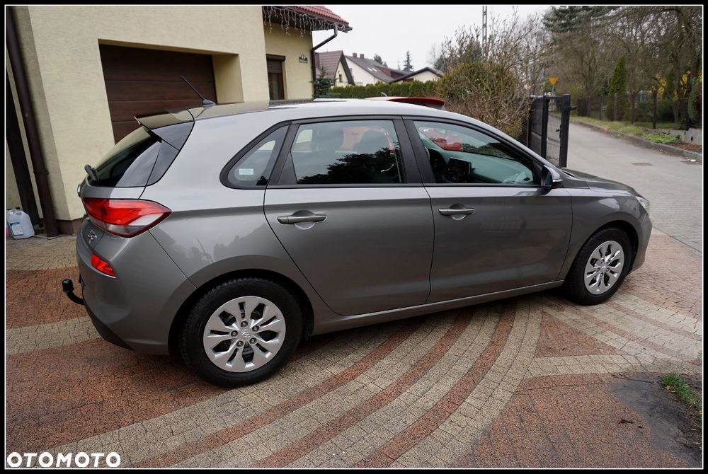 Hyundai i30 1.4 Premiere Comfort - 23