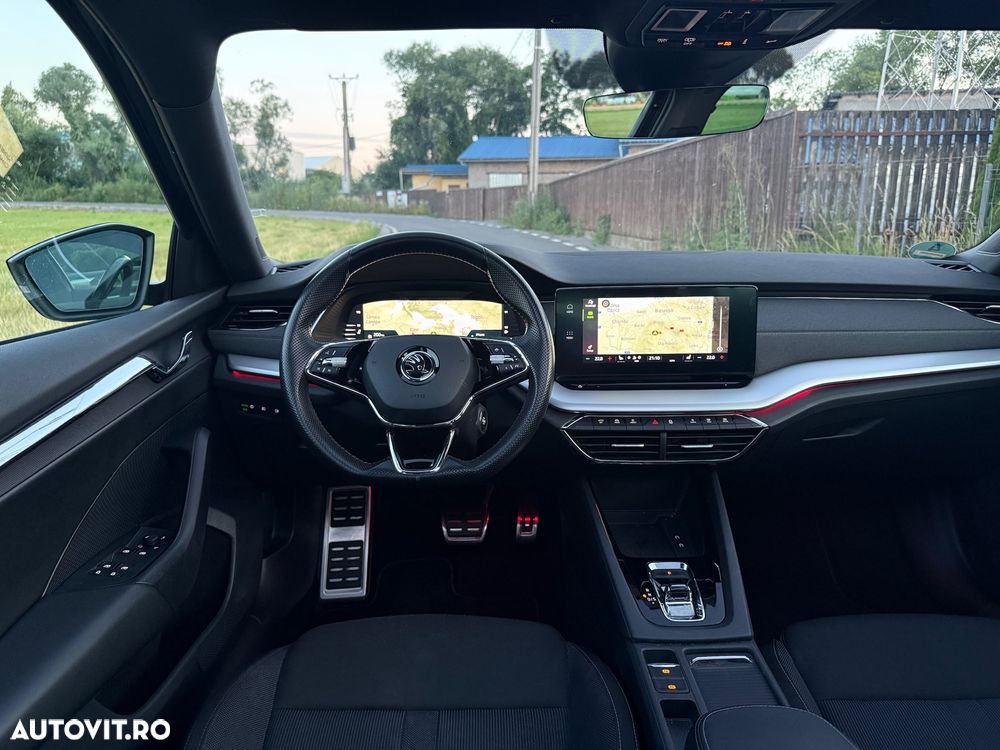 Skoda Octavia 2.0 TDI DSG Sportline - 11