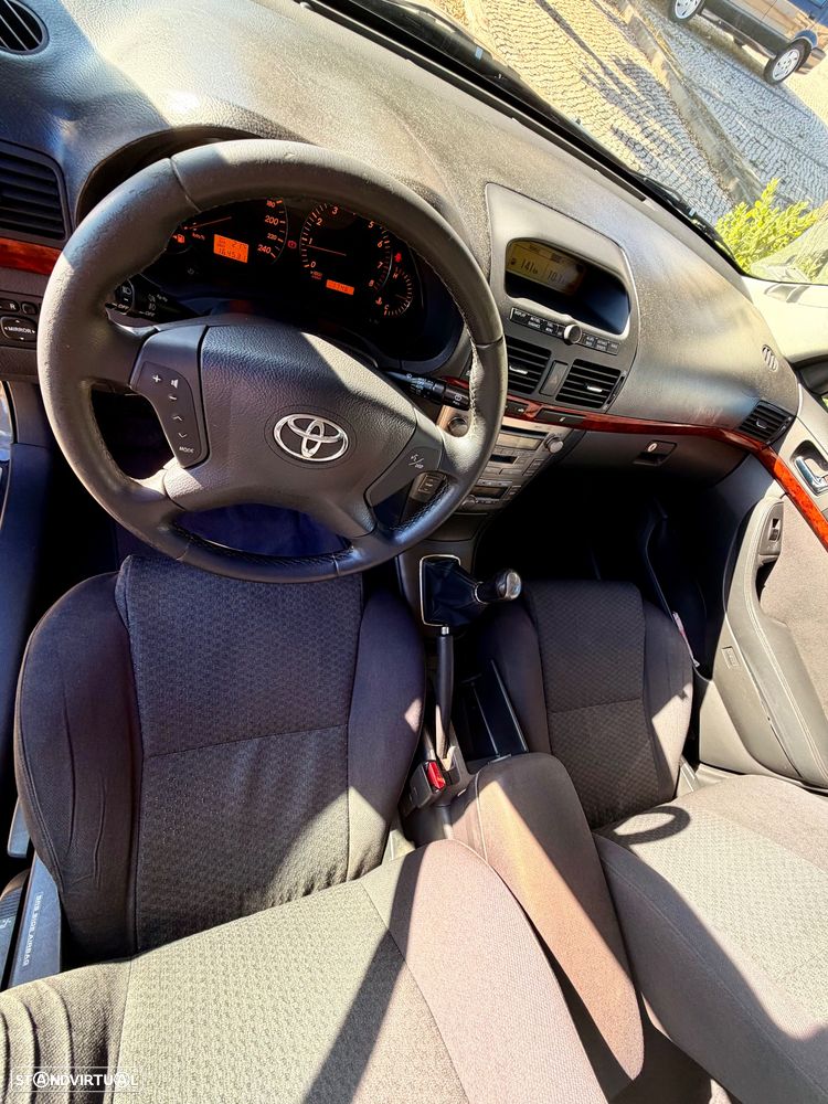 Toyota Avensis S/D 1.6 Sol EC - 30
