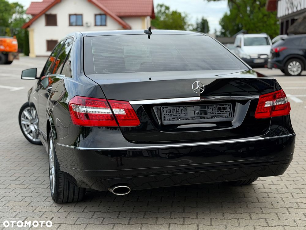 Mercedes-Benz Klasa E - 18