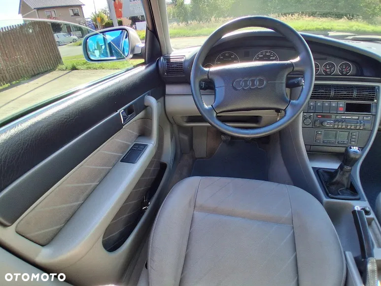 Audi A6 2.6 E - 12