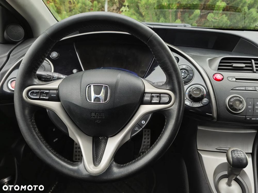Honda Civic 1.8 Comfort - 13