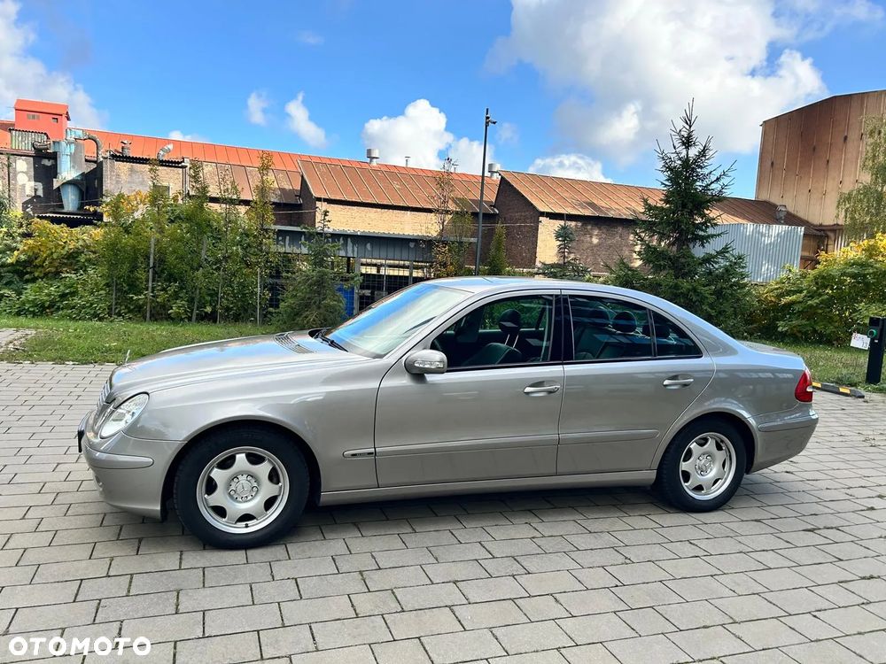 Mercedes-Benz Klasa E 200 CDI Classic - 5