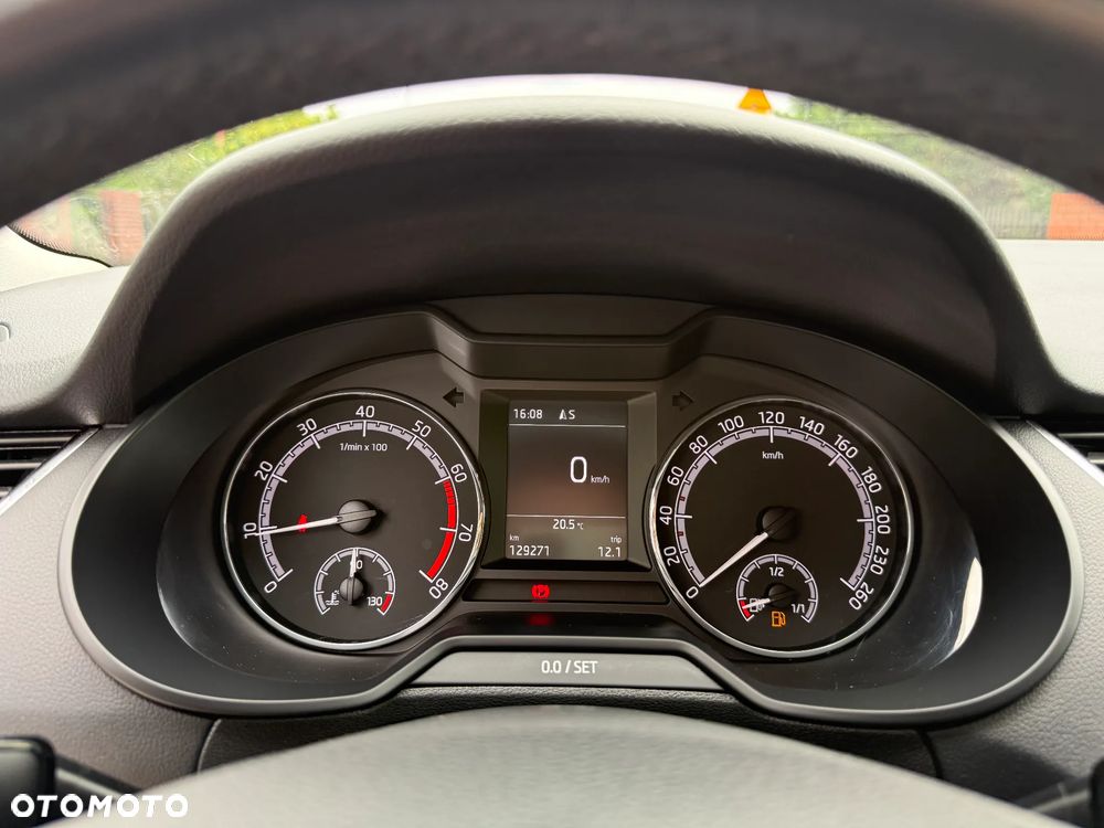 Skoda Octavia 2.0 TDI Style - 33