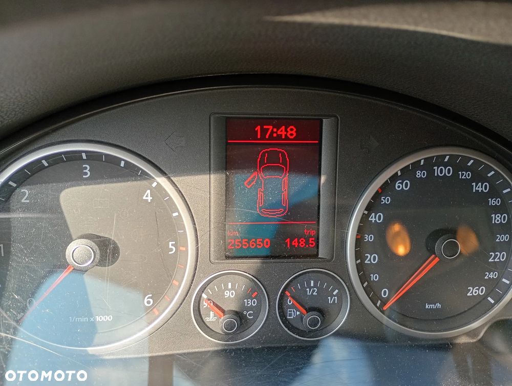 Volkswagen Tiguan 2.0 TDI 4Mot Track&Field - 4