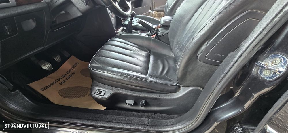 Peugeot 407 SW 2.2 HDi SE Navteq - 8