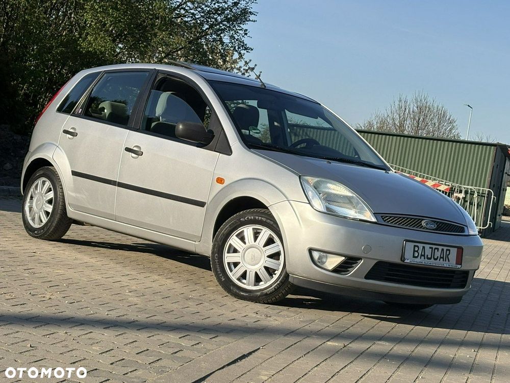Ford Fiesta 1.4 Silver Magic - 2