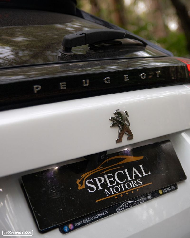 Peugeot 2008 1.5 BlueHDi GT Pack EAT8 - 34