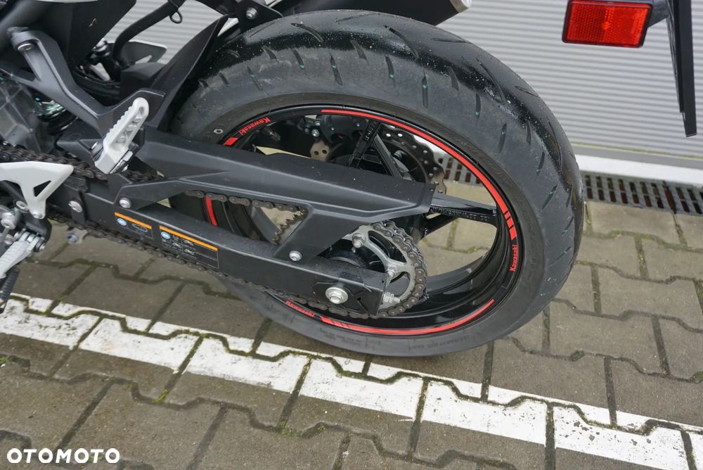Kawasaki Z - 7