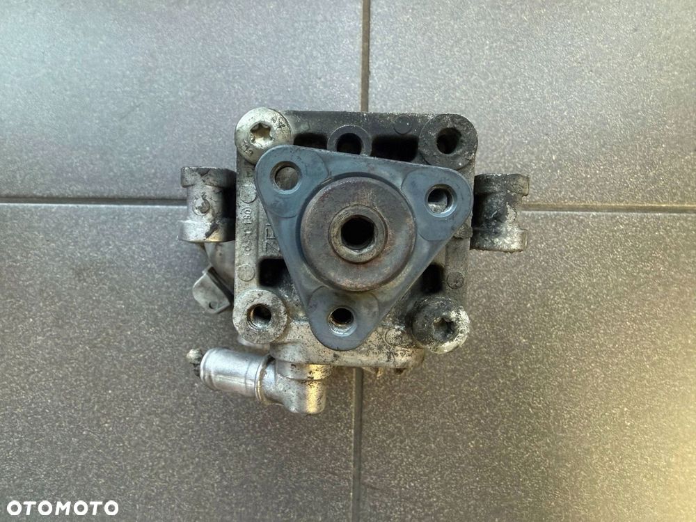 POMPA WSPOMAGANIA 2.0 D BMW ZF 6780413 7617955152 - 2