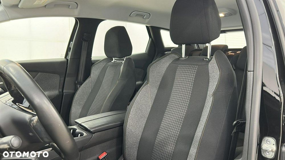 Peugeot 3008 - 16