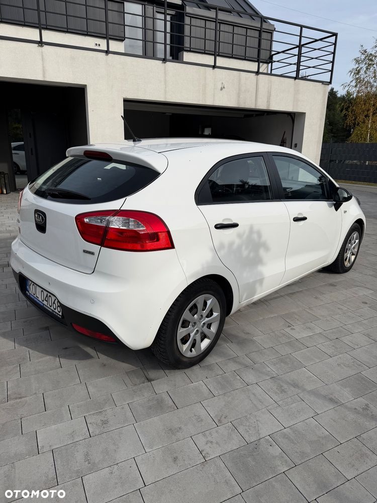 Kia Rio 2012 photo 2