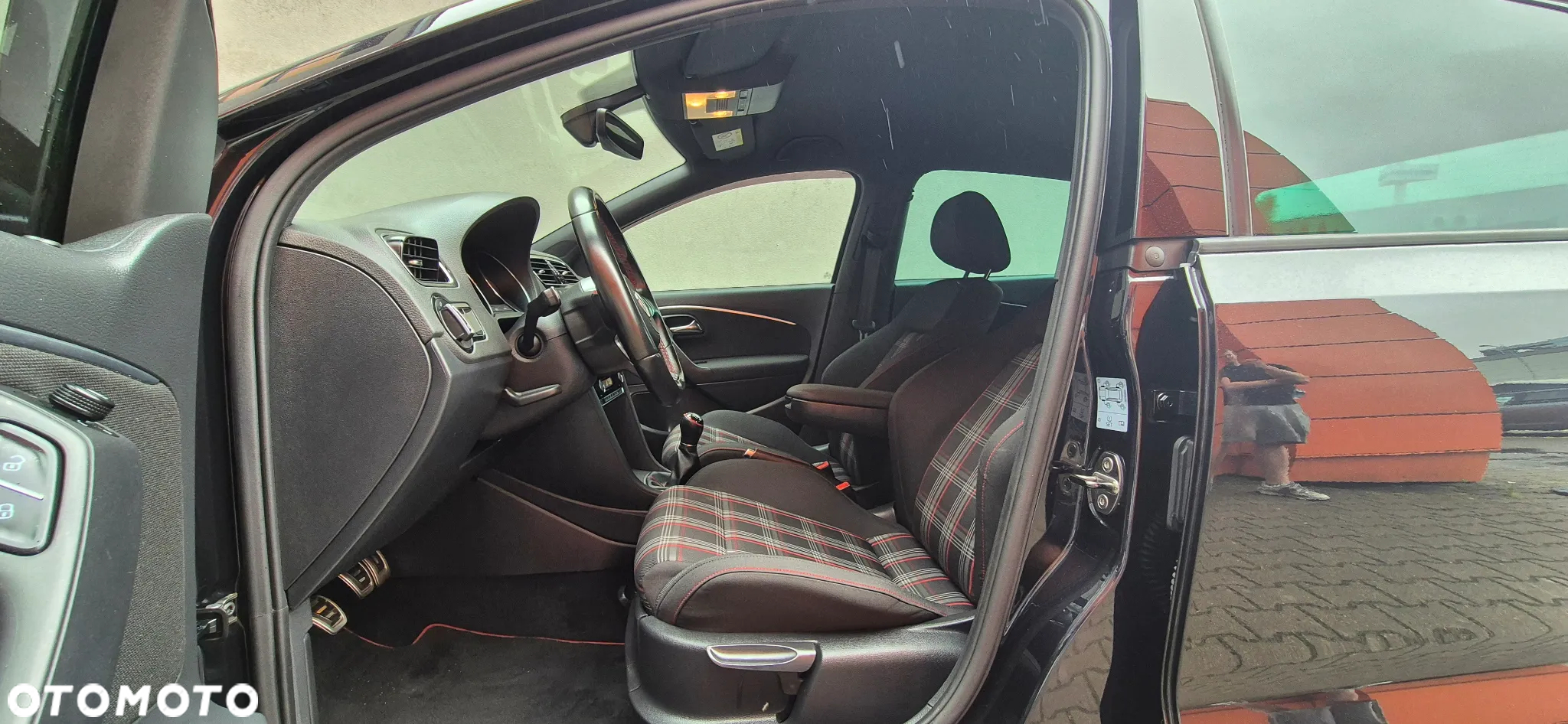 Volkswagen Polo 1.8 TSI (Blue Motion Technology) GTI - 21