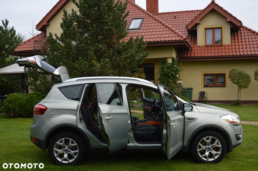 Ford Kuga 2.0 TDCi 4x4 Titanium - 14