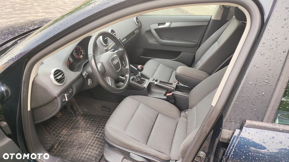 Audi A3 Sportback 1.6 Ambition - 6