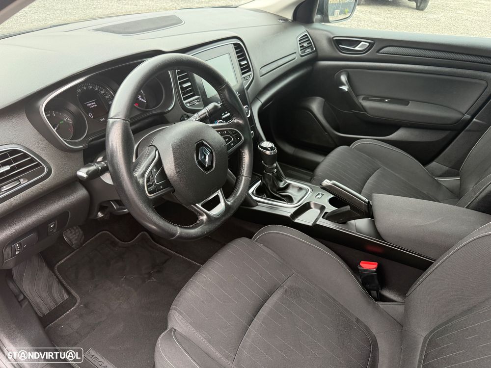 Renault Mégane 1.5 Blue dCi Limited - 9