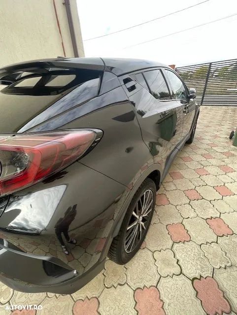 Toyota C-HR - 6
