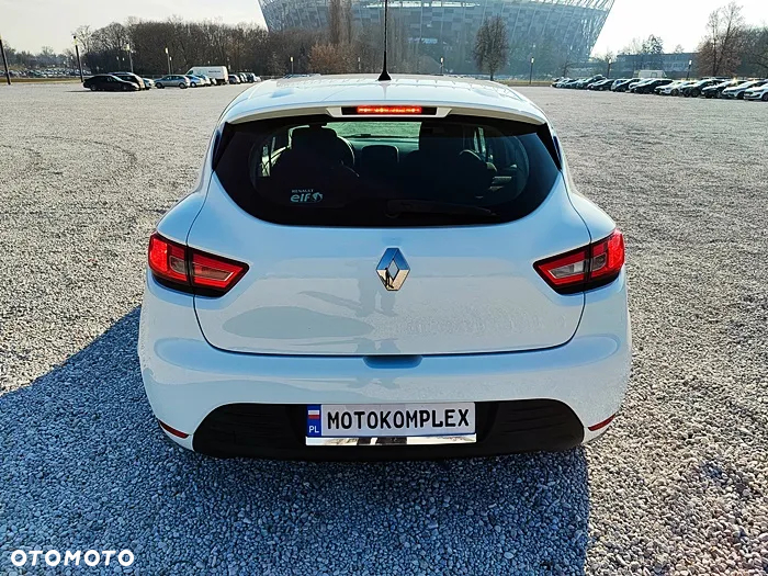 Renault Clio - 10