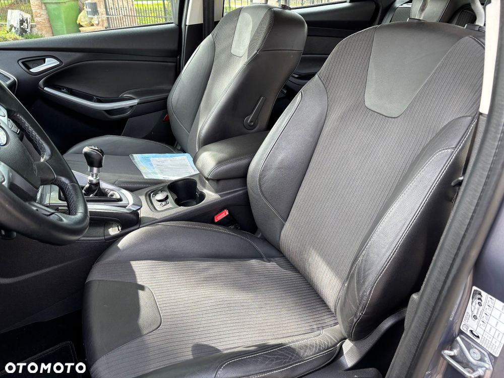 Ford Focus 1.6 TDCi DPF Start-Stopp-System Titanium - 32