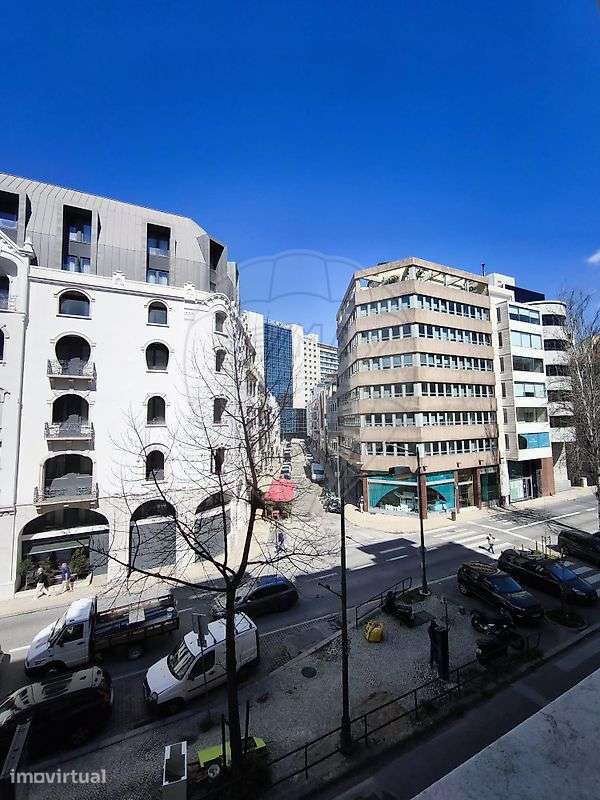 Apartamento T9 para venda - Grande imagem: 2/27