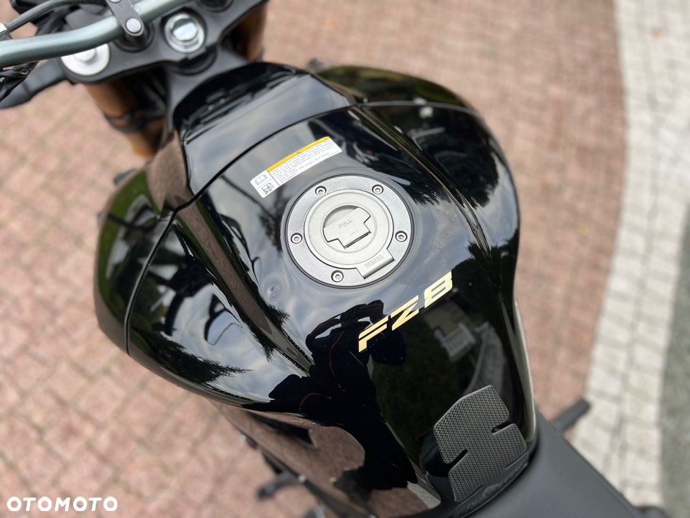 Yamaha FZ8 - 31