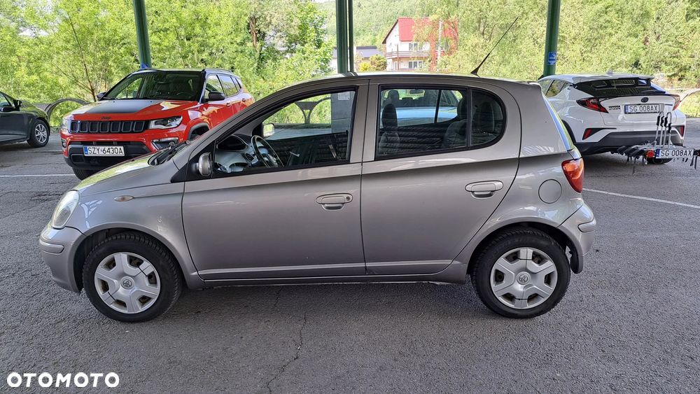 Toyota Yaris 1.0 Luna A/C - 8