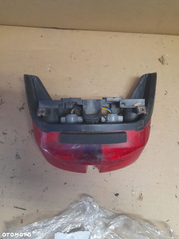 YAMAHA YZF-R6 600 RJ03 99-02 Lampa tył tylna - 2