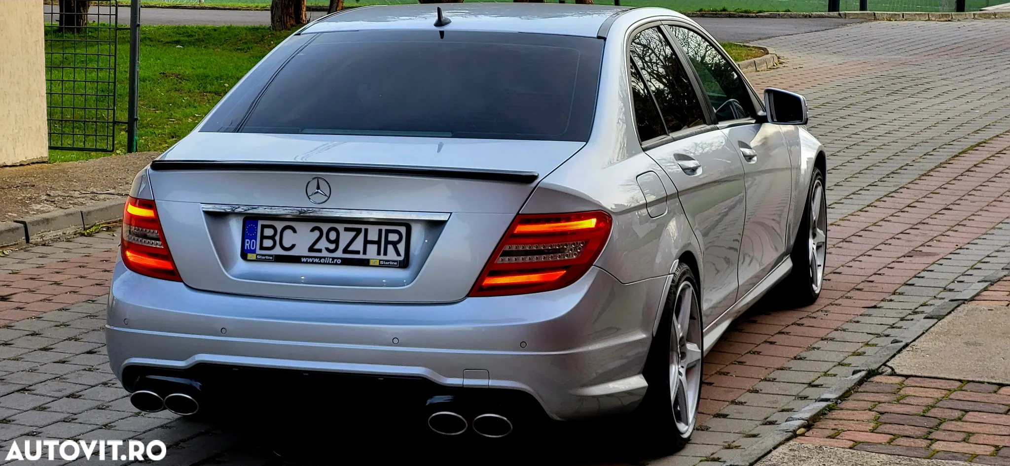 Mercedes-Benz C - 4