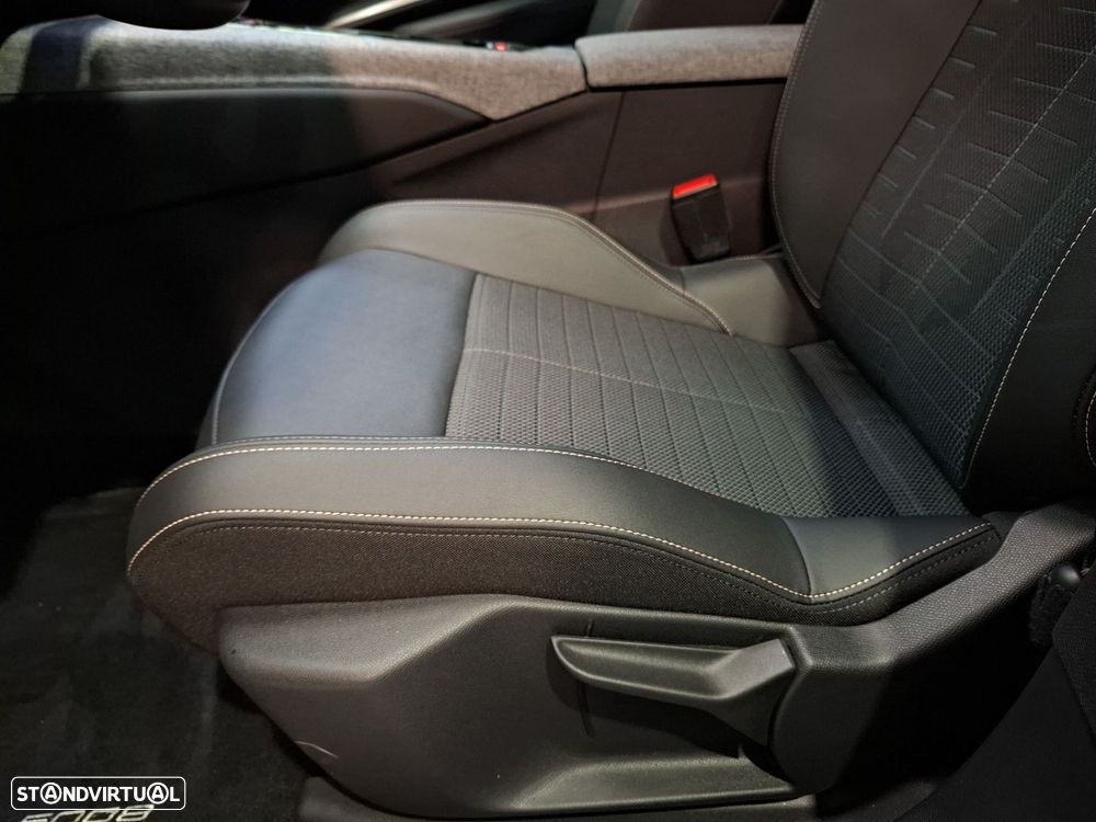 Peugeot 5008 1.2 Hybrid Allure e-DCS6 - 29