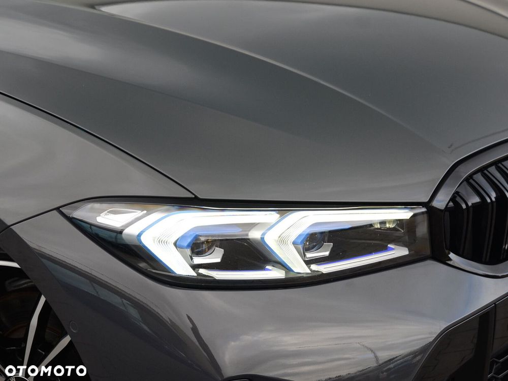 BMW Seria 3 320d xDrive mHEV M Sport sport - 13