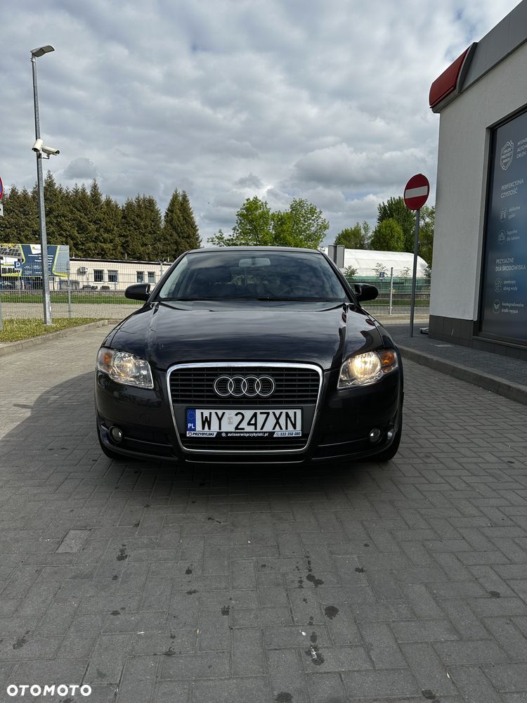 Audi A4 Limousine - 2