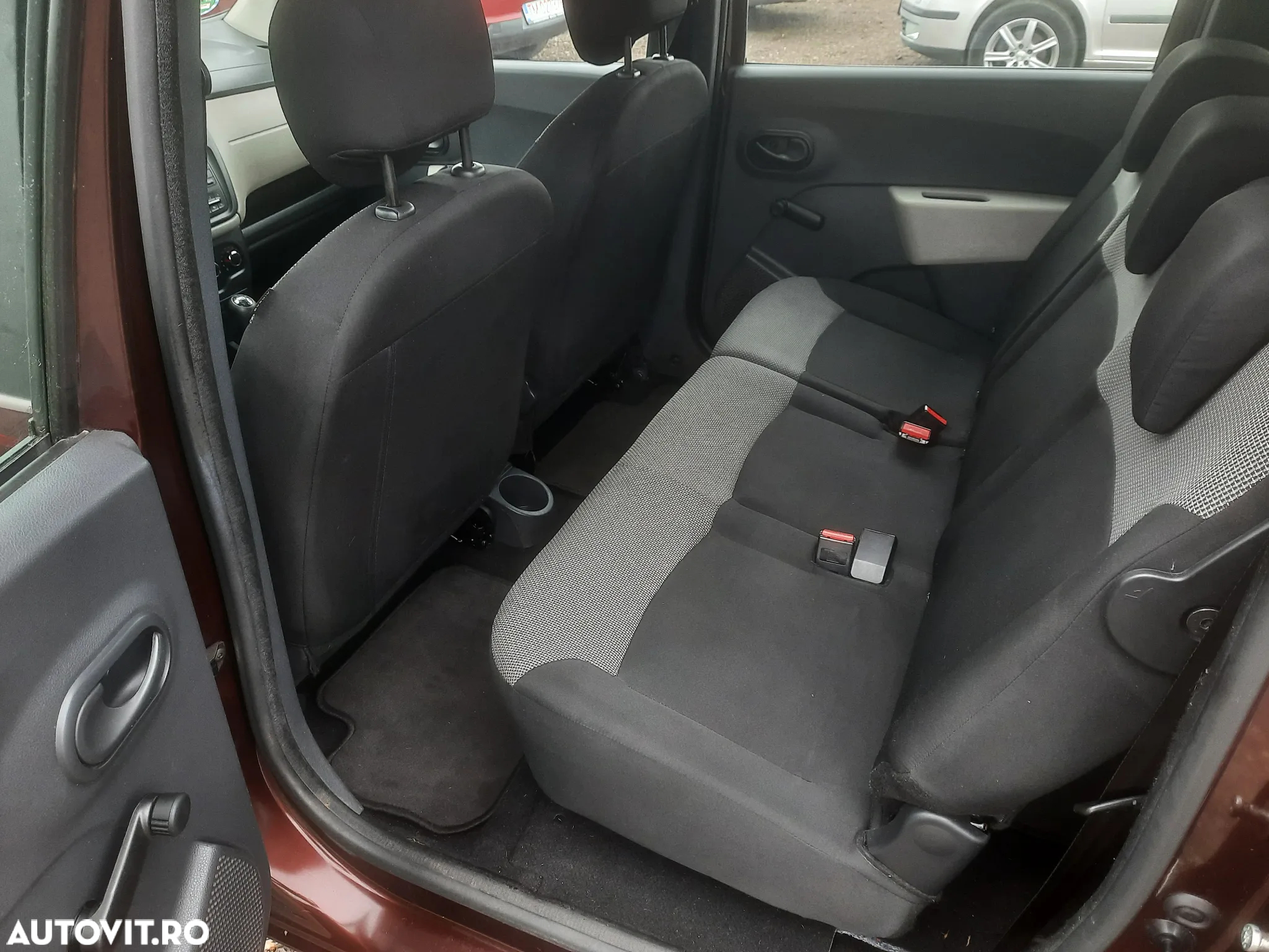 Dacia Lodgy 1.6 102 CP Laureate - 7