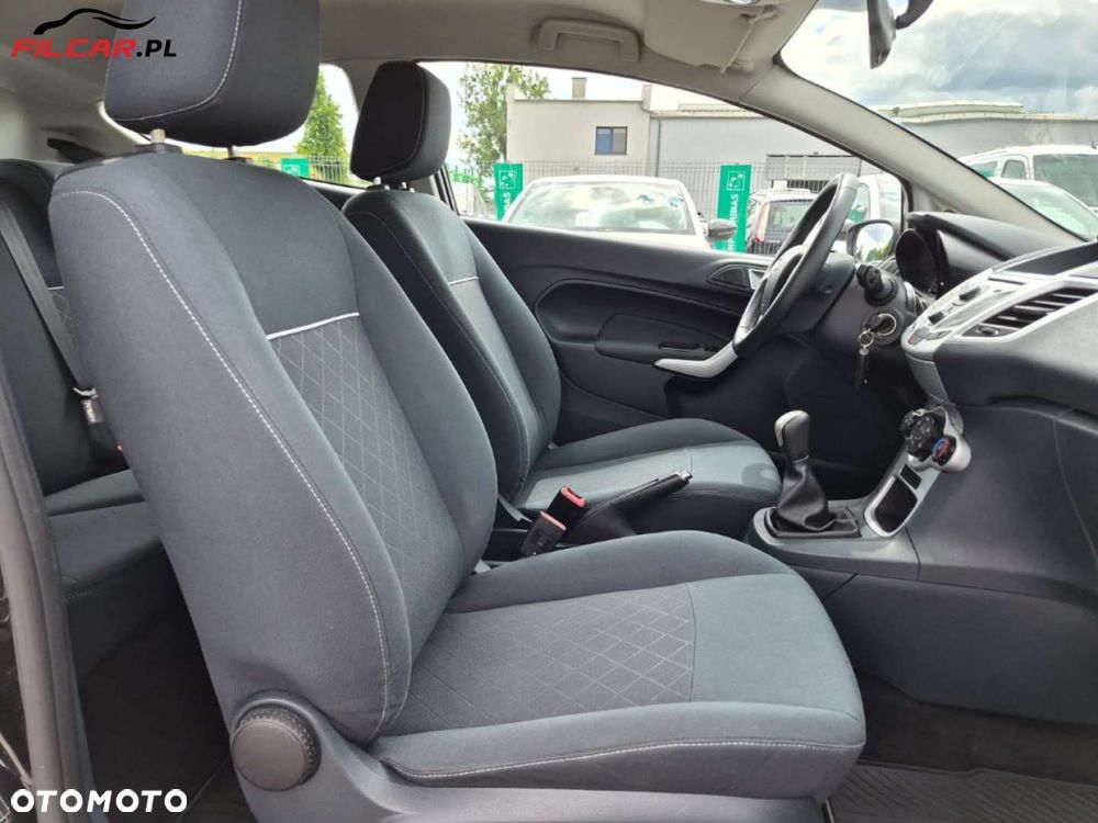 Ford Fiesta - 10