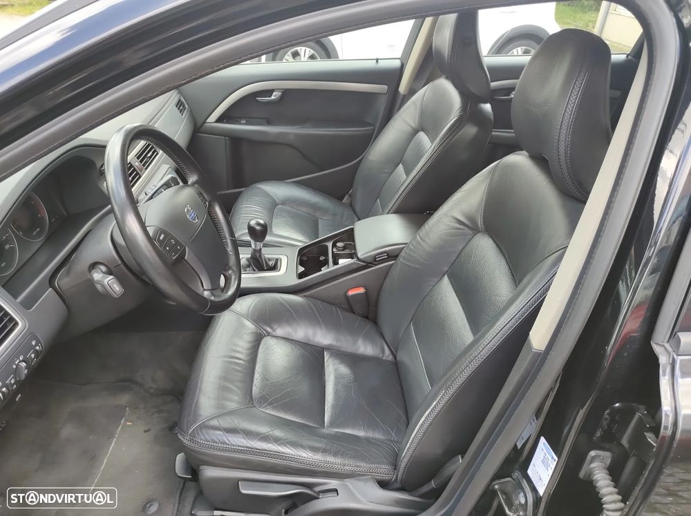 Volvo XC 70 D5 Momentum - 14
