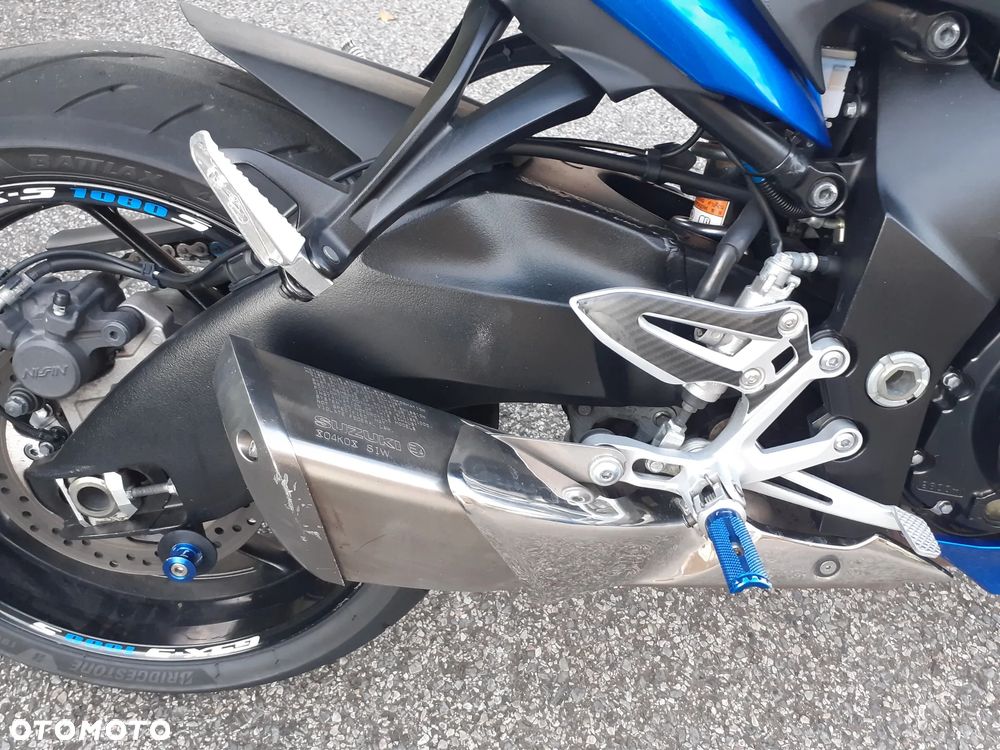 Suzuki GSX - 20