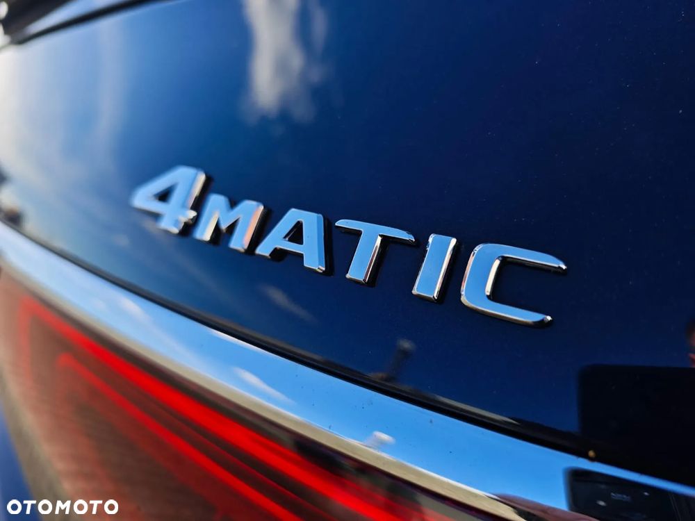 Mercedes-Benz GLS - 12