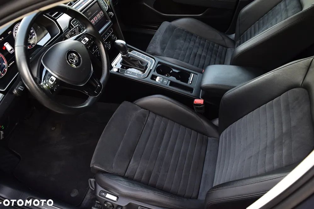 Volkswagen Passat 2.0 TDI BMT Highline DSG - 13