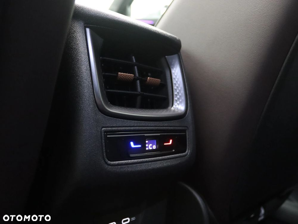 Cupra Terramar 1.5 e-Hybrid DSG VZ - 36