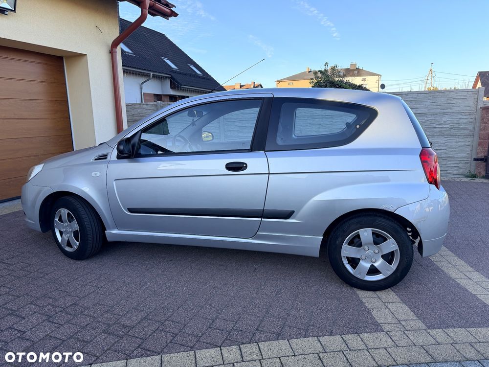 Chevrolet Aveo 2009 photo 4