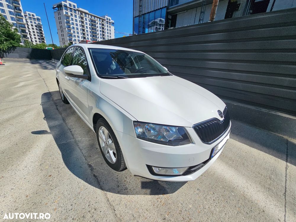 Skoda Octavia 1.6 TDI AMBITION - 10