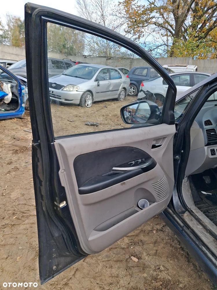 Mitsubishi grandis 06 drzwi lewy przod A72A - 5
