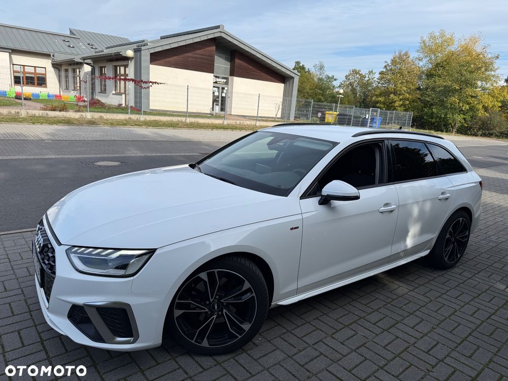 Audi A4 Avant 35 TDI S tronic - 12