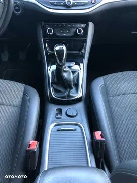 Opel Astra 1.4 T Elite S&S - 8