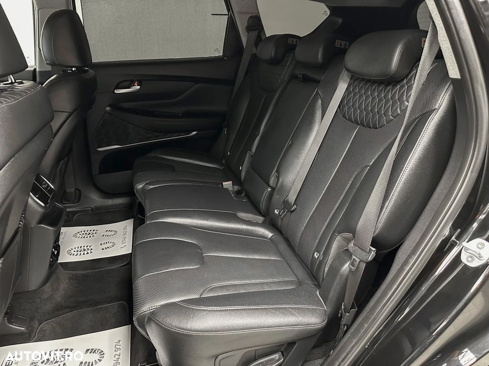 Hyundai Santa Fe 2.2 CRDi 4WD 8AT Luxury - 24