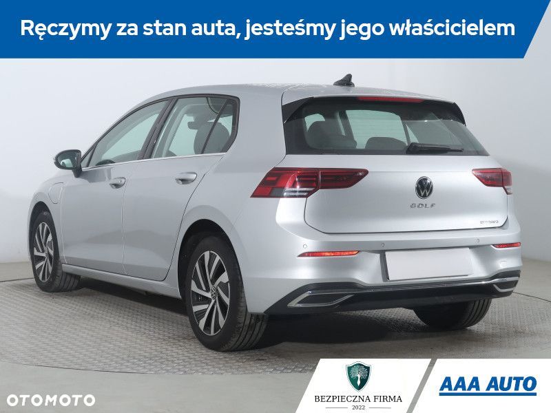 Volkswagen Golf - 5