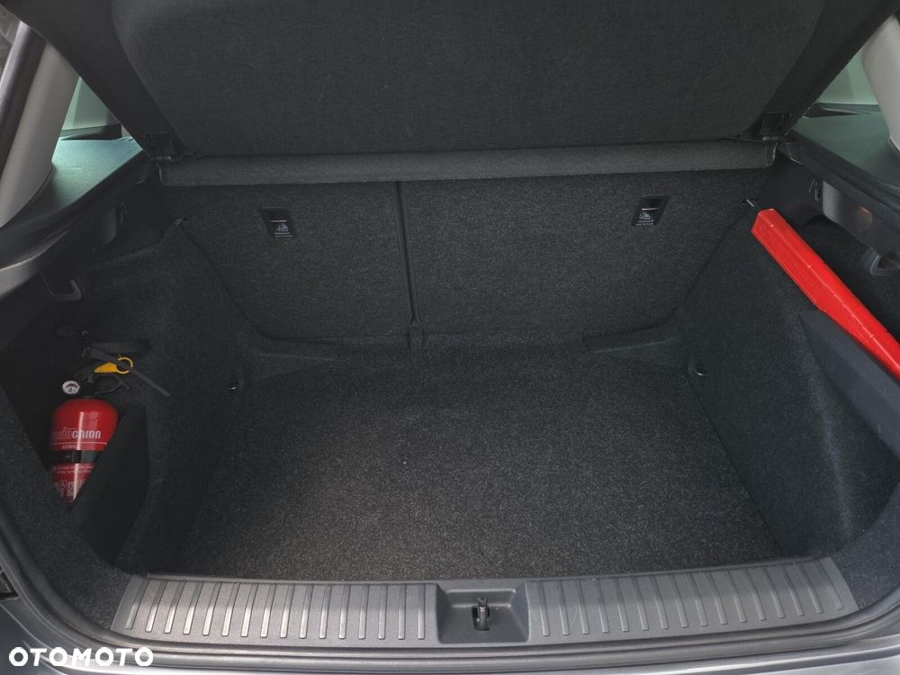 Skoda Kamiq 1.0 TSI Selection DSG - 25