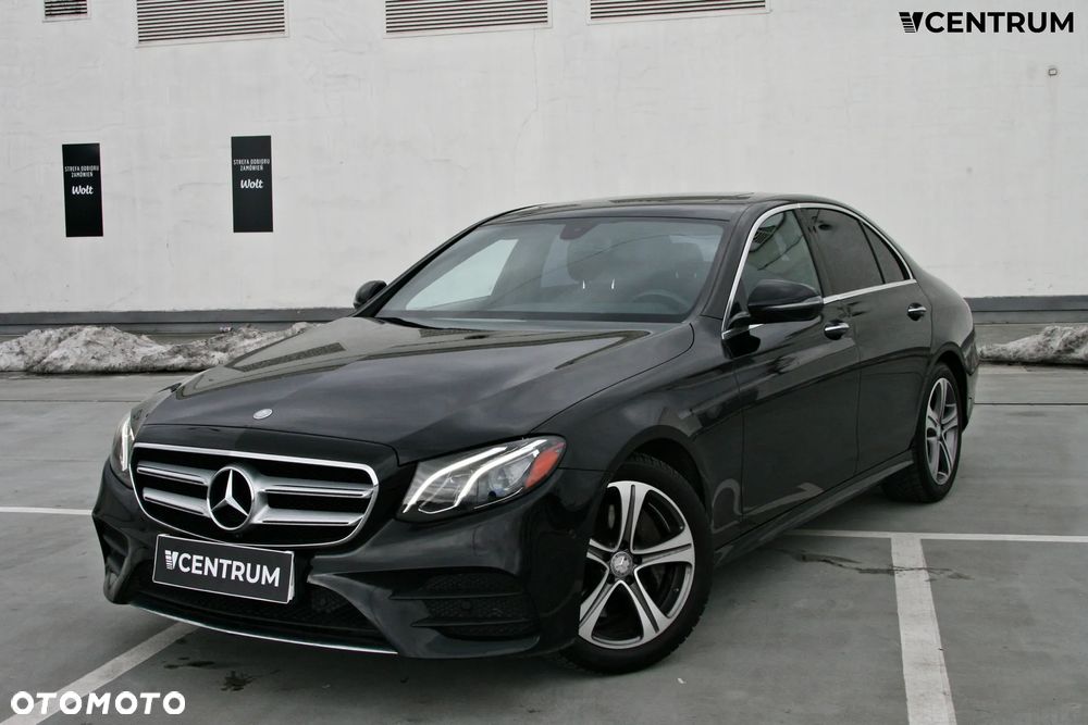Mercedes-Benz Klasa E 300 9G-TRONIC AMG Line - 1