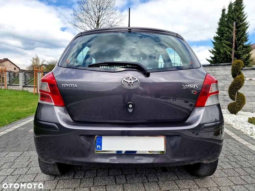 Toyota Yaris 1.33 Prestige - 31