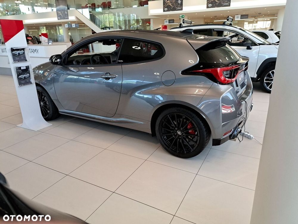 Toyota Yaris - 4